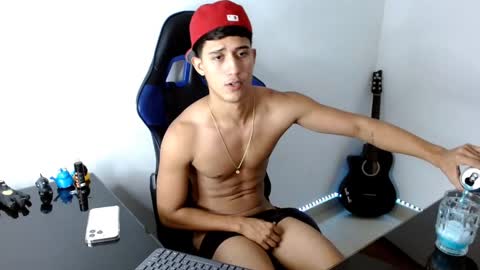 Snapshot of juan_da01 chatting on December 19, 2:45 am JuanDa online show from December 19, 2:45 am