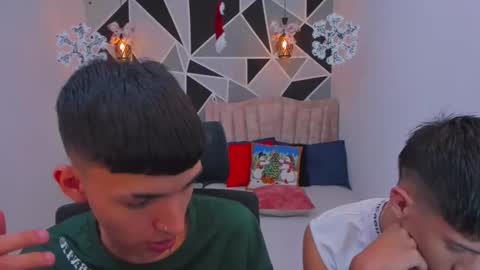 JuanSteven online show from December 17, 5:04 am