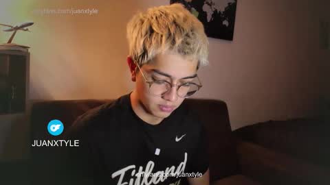 . online show from March 2, 7:43 pm