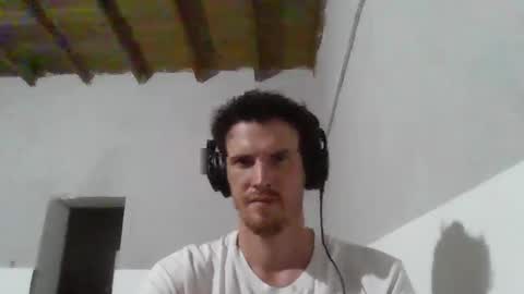 juanchouru online show from March 3, 11:45 pm