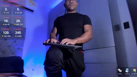 Snapshot of juande_24 chatting on October 18, 5:56 am independent model online show from October 18, 5:56 am