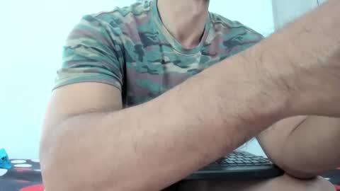 juleslake2 online show from January 11, 4:11 pm