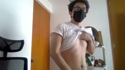 Snapshot of julian_mora7 chatting on February 23, 4:53 pm Julian Mora online show from February 23, 4:53 pm