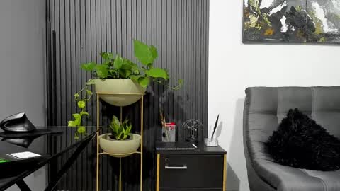 Julian online show from February 15, 10:22 pm