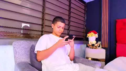 JULIAN STEARLING online show from June 13, 7:34 pm
