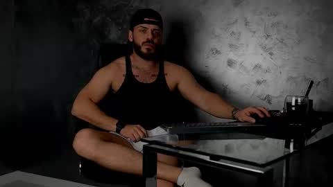 JULiUS   online show from October 30, 9:27 pm