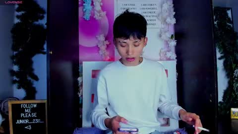 Snapshot of juniior0_0 chatting on February 17, 10:14 pm Junior online show from February 17, 10:14 pm