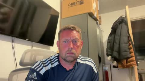 Junky online show from June 28, 9:32 pm