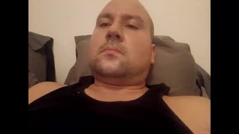 just1more5 online show from November 23, 2:33 am