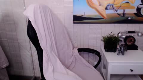 just_gay_ online show from February 6, 1:43 pm