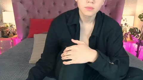 just_gay_ online show from March 9, 1:26 pm