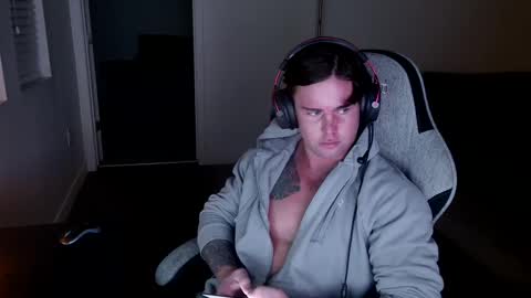 BlueEyedJayy online show from December 3, 3:07 am