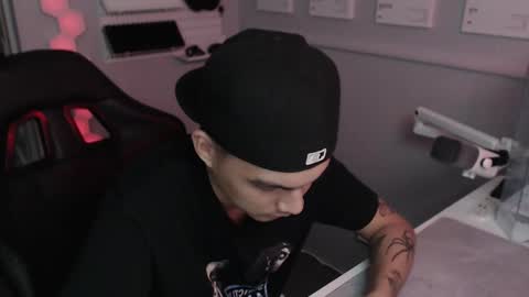 Rhys online show from December 13, 7:53 pm