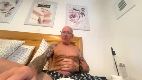 Snapshot of justhavingfun2468 chatting on January 24, 1:03 am justhavingfun2468 online show from January 24, 1:03 am