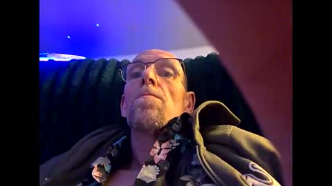 justicejedi online show from April 25, 10:07 am