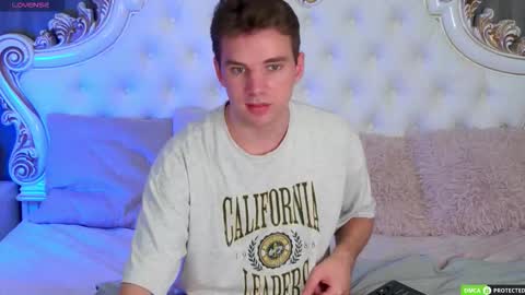 Arthur online show from September 17, 1:45 pm