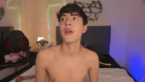 Justin online show from February 12, 12:00 pm