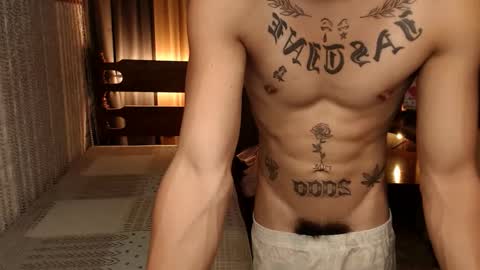 justine_hunk online show from February 2, 5:10 am