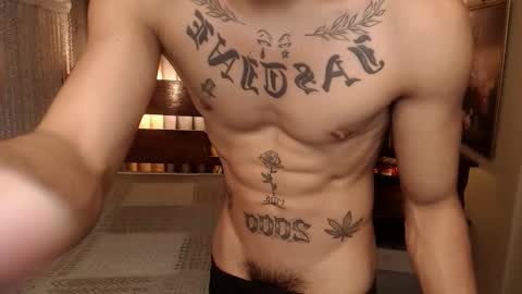 justine_hunk online show from February 10, 6:45 pm