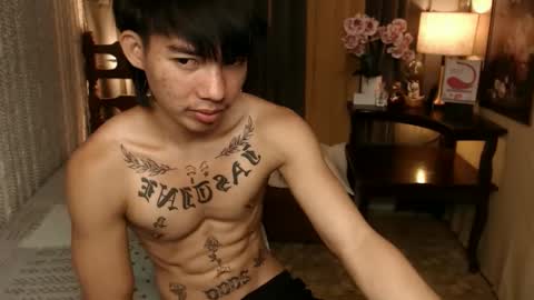 justine_hunk online show from December 5, 4:20 am