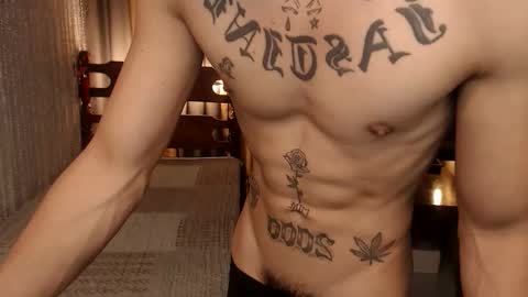 justine_hunk online show from April 9, 6:30 am