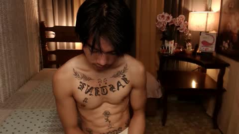 justine_hunk online show from December 20, 2:49 pm