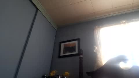 justwant2strokeit online show from April 8, 12:58 pm