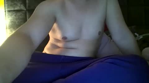 Snapshot of jwdick21 chatting on October 16, 7:16 am jwdick21 online show from October 16, 7:16 am