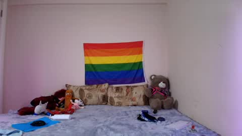 Alex online show from April 11, 5:49 pm