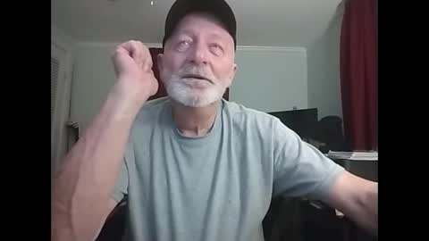 kabriggs137 online show from May 19, 2:07 am