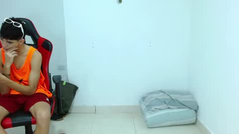 Kai online show from December 12, 5:52 am