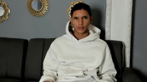 KAI online show from December 18, 3:13 am