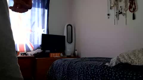 kaidenboss online show from February 8, 2:15 am