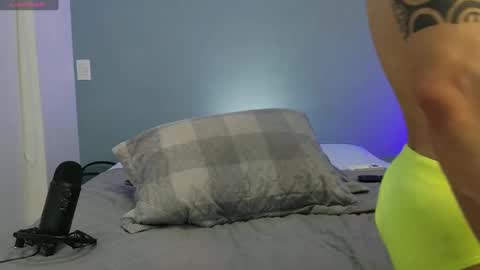 Kairos Meucci online show from December 4, 10:30 pm