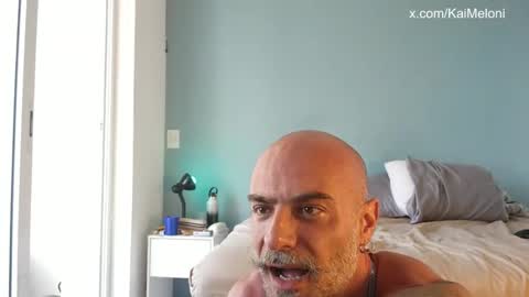 Kairos Meucci online show from October 17, 1:04 pm