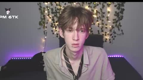 slutkai online show from October 25, 10:00 pm