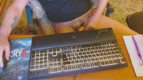 Leon online show from December 17, 4:22 pm