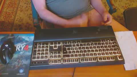 Leon online show from January 3, 12:00 am