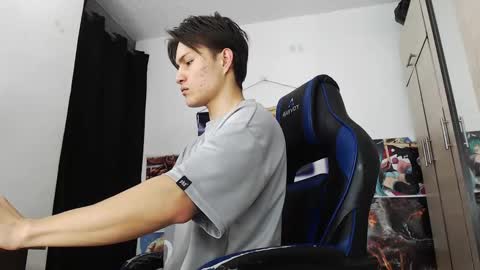 andres online show from November 18, 1:26 pm