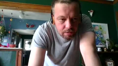 justsomeguy online show from June 6, 8:37 pm