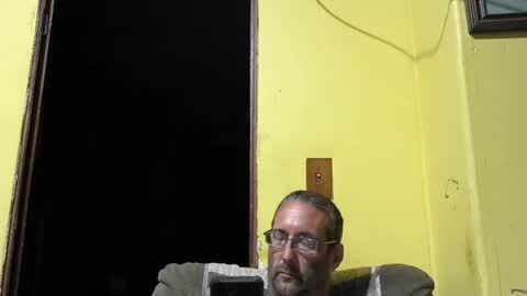 Snapshot of kansasfarmer1 chatting on October 8, 1:54 am kansasfarmer1 online show from October 8, 1:54 am