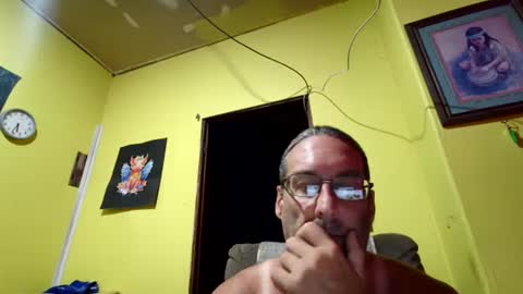 Snapshot of kansasfarmer1 chatting on October 14, 10:33 am kansasfarmer1 online show from October 14, 10:33 am