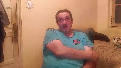 Snapshot of karlpal chatting on October 18, 5:01 am karlpal online show from October 18, 5:01 am