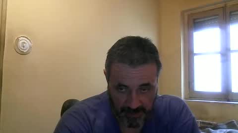 Snapshot of karlpal chatting on January 22, 10:18 am karlpal online show from January 22, 10:18 am