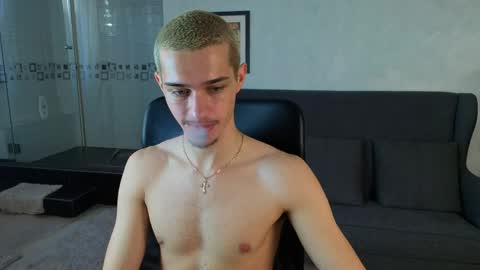 KaydenDrew online show from April 7, 4:56 am