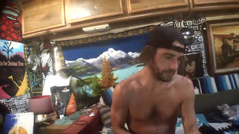 Kay online show from December 12, 8:32 pm