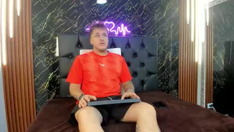 Snapshot of keane_lee chatting on October 20, 12:53 pm Keane online show from October 20, 12:53 pm