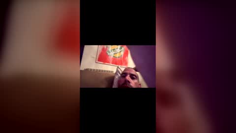 keexxx690900 online show from May 10, 8:54 pm