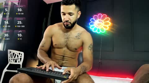 Keith  online show from December 19, 11:39 am