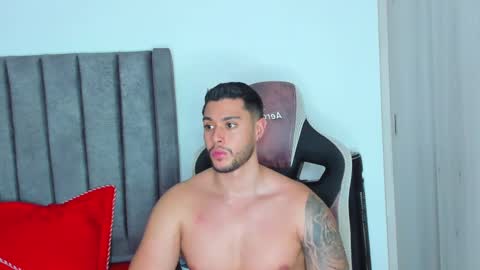 Snapshot of ken_mailik chatting on January 29, 12:43 am ken_mailik online show from January 29, 12:43 am